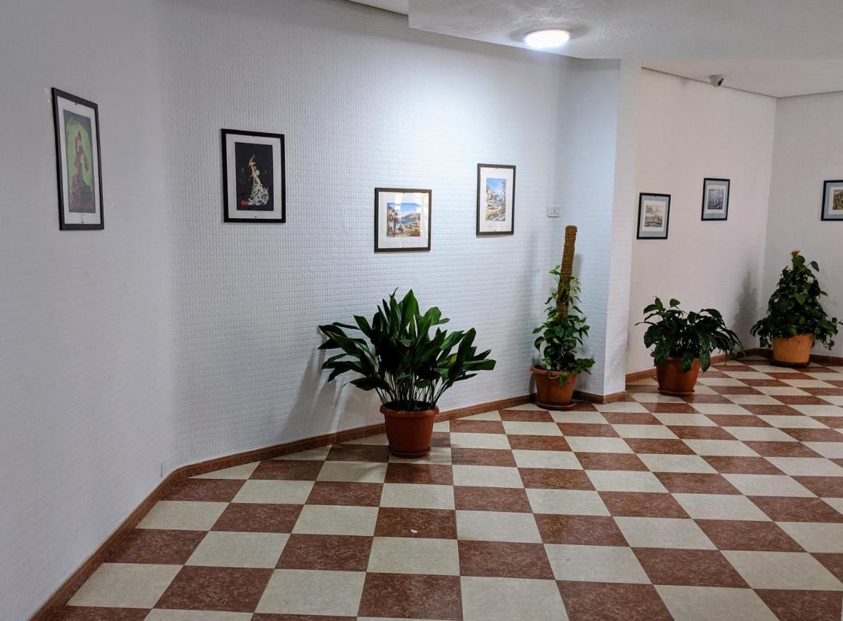 Home Away In The Heart Of Town Torremolinos Eksteriør bilde